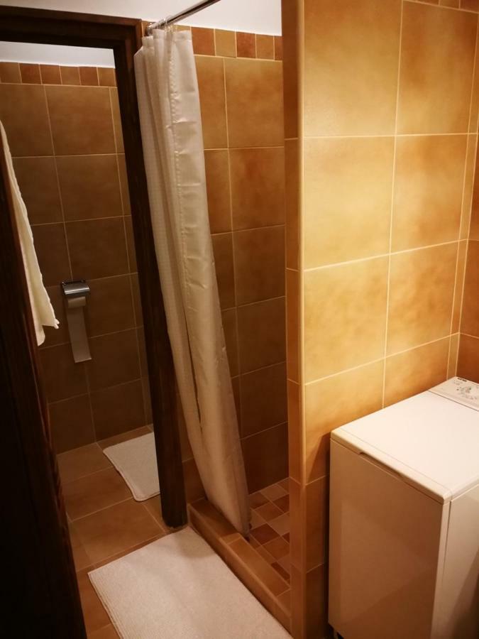 Hangulatos Studio Lakas Budapest Exteriör bild